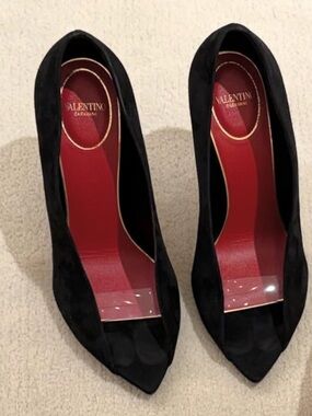 VALENTINO GARAVANI Open Toe Révélé Black Suede Heels